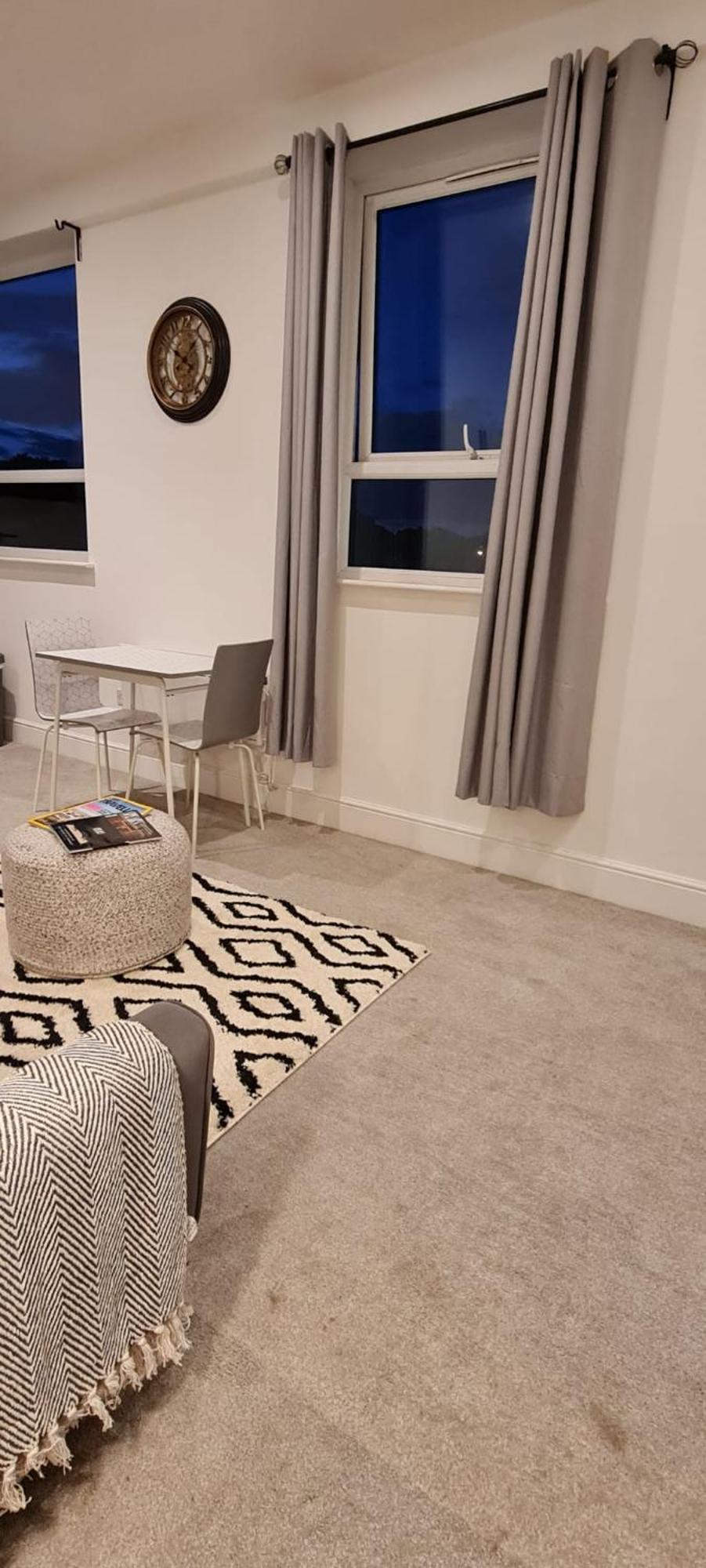London Serviced Sweet Luxe Estates * London Borough of Croydon